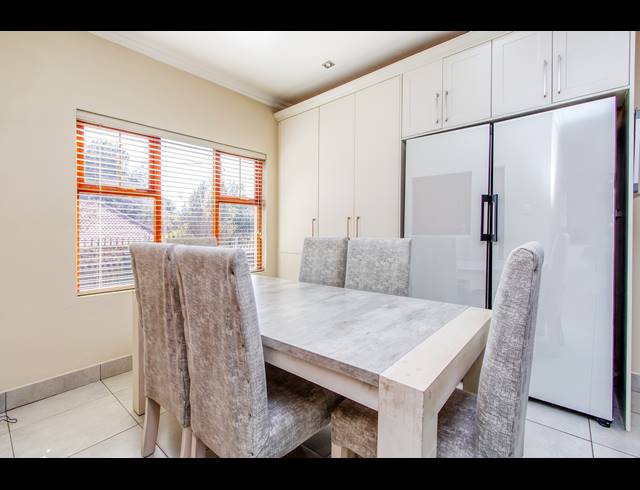 6 BEDROOM HOUSE TO LET IN FOREST TOWN